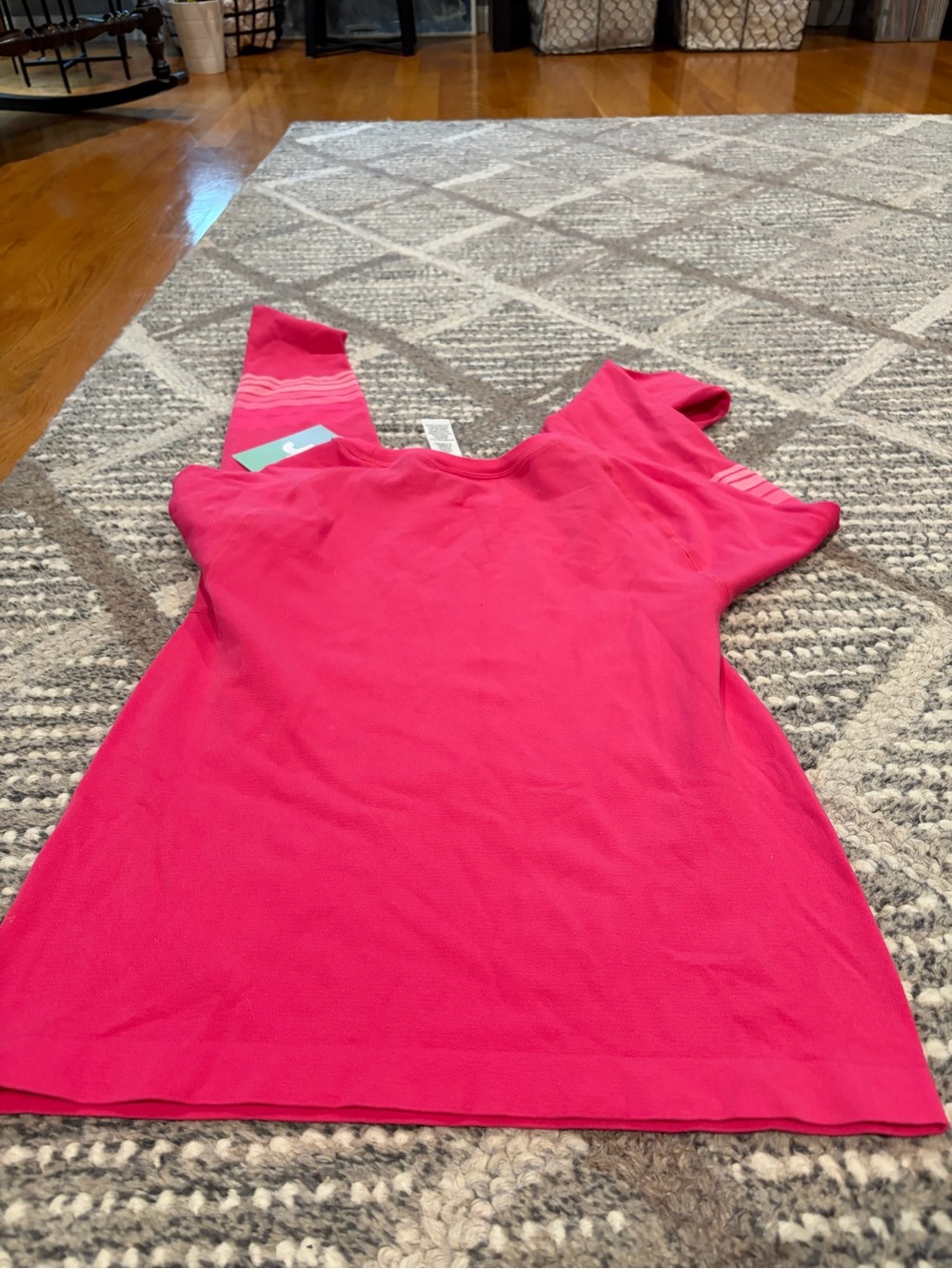JoyLab women’s Bright Hot Pink Crewneck Sweatshirt - Picture 5 of 5